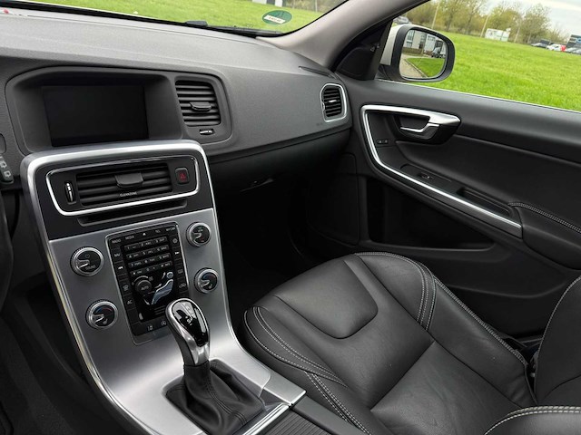 Xxxxvolvo v60 2.0 d2 nordic+ , rb-310-z - afbeelding 4 van  16