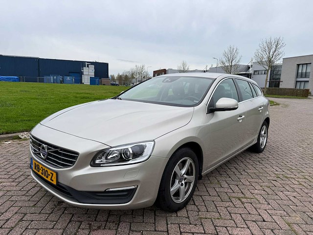 Xxxxvolvo v60 2.0 d2 nordic+ , rb-310-z - afbeelding 1 van  16