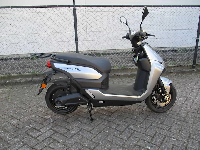 Yadea - e-snorscooter - t9l - e-scooter - afbeelding 10 van  13