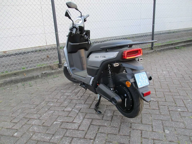 Yadea - e-snorscooter - t9l - e-scooter - afbeelding 2 van  13