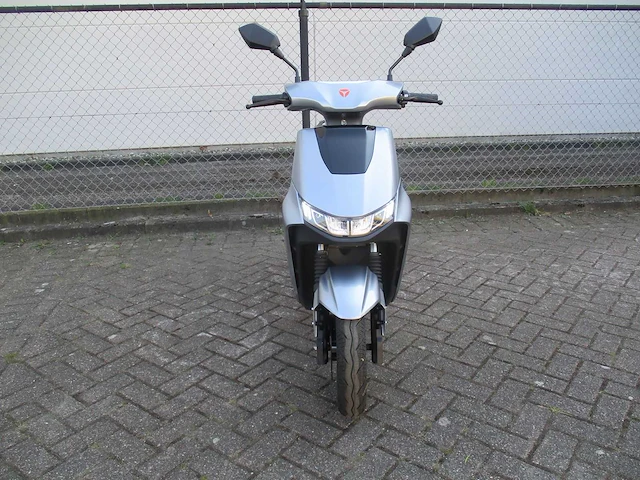 Yadea - e-snorscooter - t9l - e-scooter - afbeelding 7 van  13