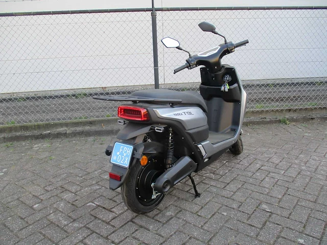 Yadea - e-snorscooter - t9l - e-scooter - afbeelding 11 van  13