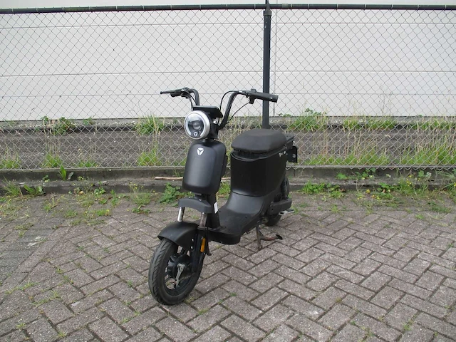 Yadea - snorscooter - u3 - e-scooter - afbeelding 5 van  12