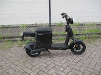 Yadea - snorscooter - u3 - e-scooter - afbeelding 9 van  12