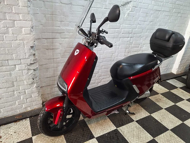 Yadea g5 25 km elektrische snorscooter - afbeelding 2 van  7