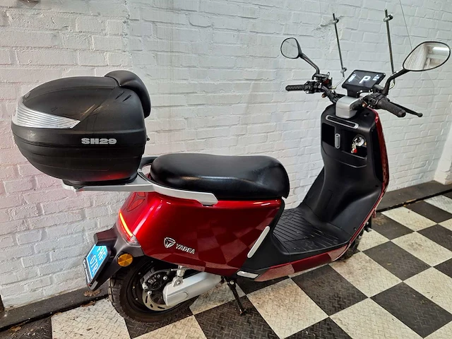 Yadea g5 25 km elektrische snorscooter - afbeelding 5 van  7