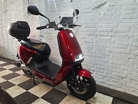 Yadea g5 25 km elektrische snorscooter - afbeelding 7 van  7