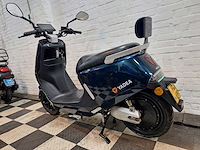 Yadea g5 45 km elektrische bromscooter - afbeelding 3 van  7