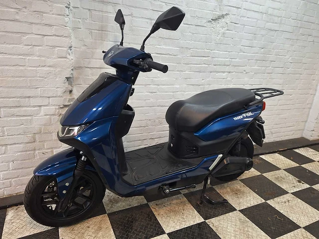 Yadea t9l 45 km elektrische bromscooter - afbeelding 2 van  8
