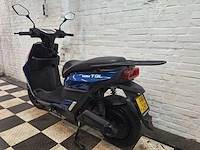 Yadea t9l 45 km elektrische bromscooter - afbeelding 3 van  8
