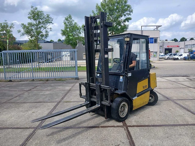 Yale - 1995 - glp25rf - vorkheftruck - afbeelding 1 van  7
