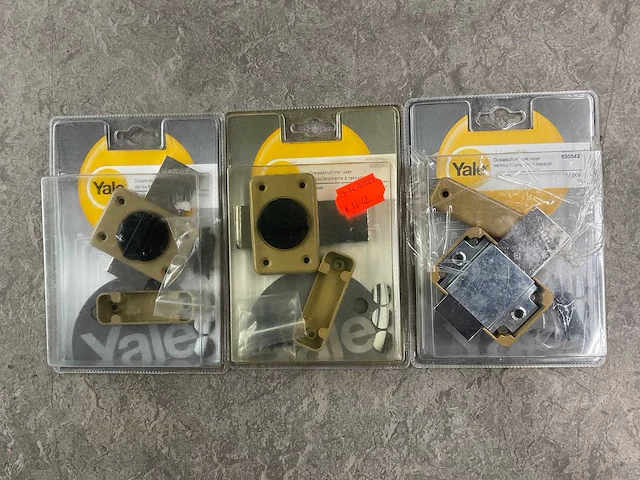 Yale - diverse - raam en deurbeslag 13-delig - afbeelding 3 van  12