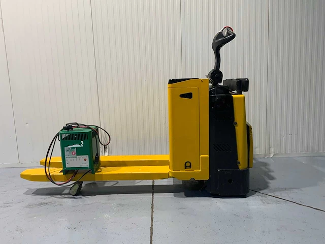 Yale - mp20x - elektrische meerij palletwagen, acculader - afbeelding 8 van  18