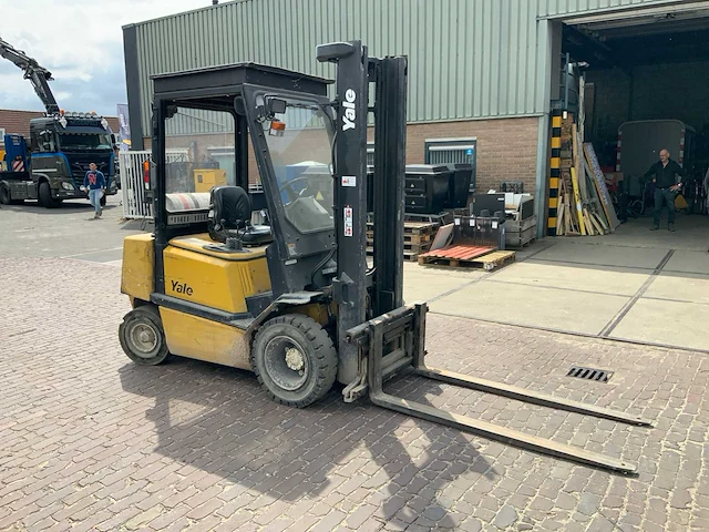 Yale glp 25 rf e 2372 vorkheftruck - afbeelding 1 van  14