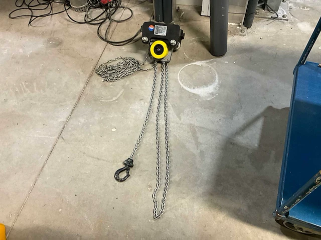 Yale lift 360 kettingtakel - afbeelding 1 van  6