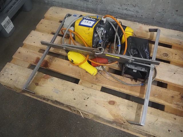 Yale - afbeelding 1 van  11