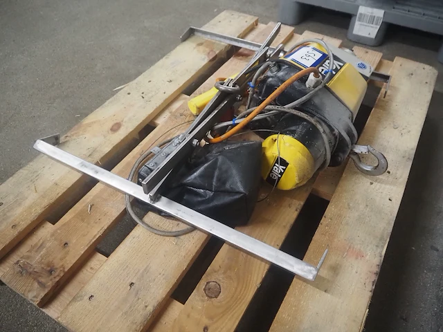 Yale - afbeelding 6 van  11