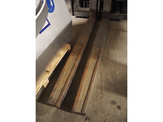 Yale - afbeelding 3 van  19