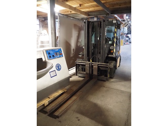 Yale - afbeelding 12 van  19