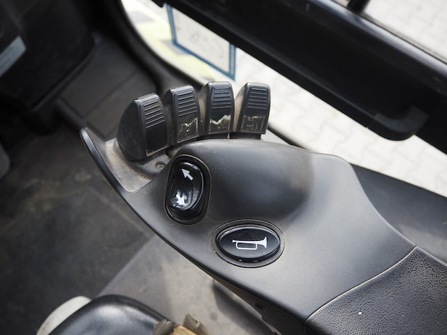 Yale - afbeelding 7 van  31