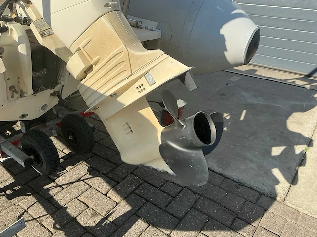 Yam 480r rib rubberboot met trailer. - afbeelding 9 van  25