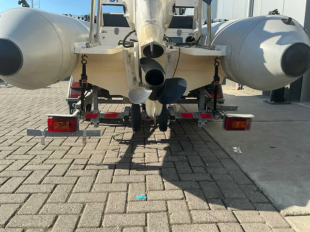 Yam 480r rib rubberboot met trailer. - afbeelding 17 van  25