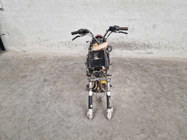Yamaha - aerox - frame met restanten - afbeelding 2 van  4