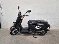 Yamaha - bromscooter - giggle - 4t 45km uitvoering d634bd - afbeelding 1 van  7
