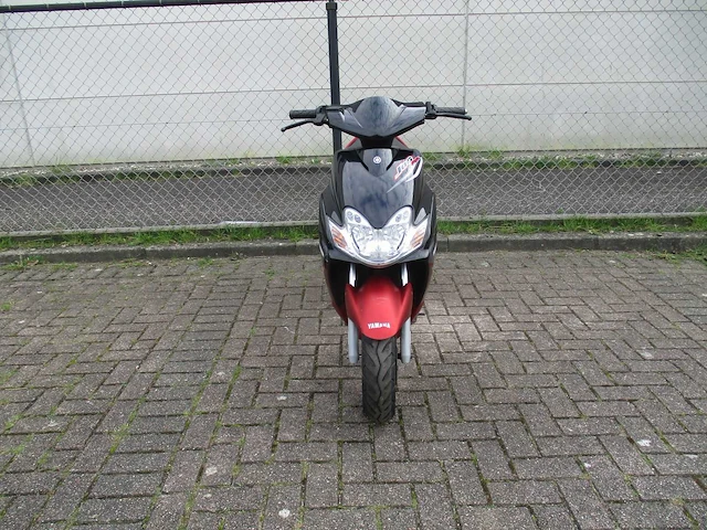 Yamaha - bromscooter - jog rr motogp liquid cooled 2 tact - scooter - afbeelding 7 van  13