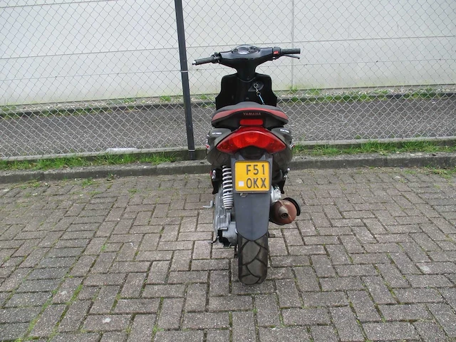 Yamaha - bromscooter - jog rr motogp liquid cooled 2 tact - scooter - afbeelding 13 van  13