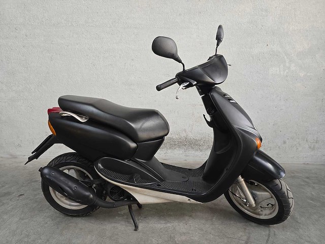 Yamaha - bromscooter - neo's - 2t 45km uitvoering 36dlf8 - afbeelding 2 van  7