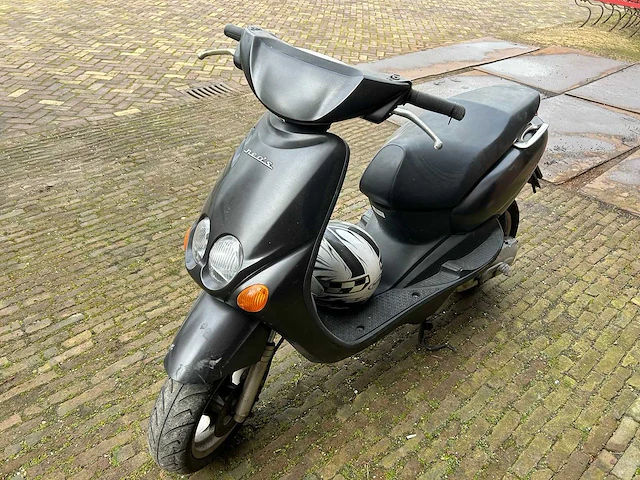 Yamaha - bromscooter - neo's - scooter - afbeelding 8 van  8