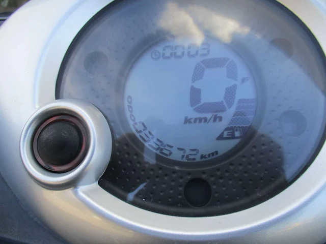 Yamaha - bromscooter - neo's 2 takt! - scooter - afbeelding 3 van  11