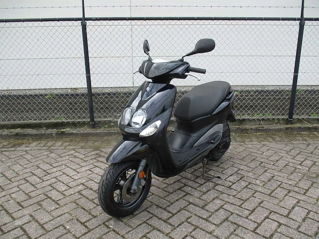 Yamaha - bromscooter - neo's 4 - scooter - afbeelding 4 van  11