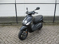 Yamaha - bromscooter - neo's 4 - scooter - afbeelding 4 van  11