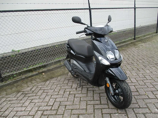 Yamaha - bromscooter - neo's 4 - scooter - afbeelding 7 van  11