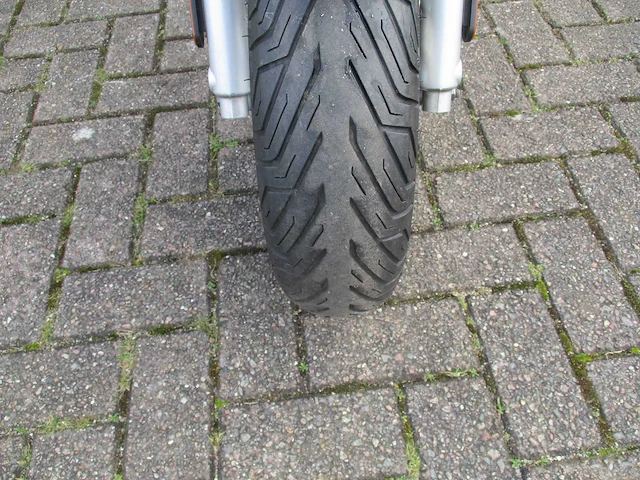 Yamaha - bromscooter - neo's 4 injectie - scooter - afbeelding 6 van  11