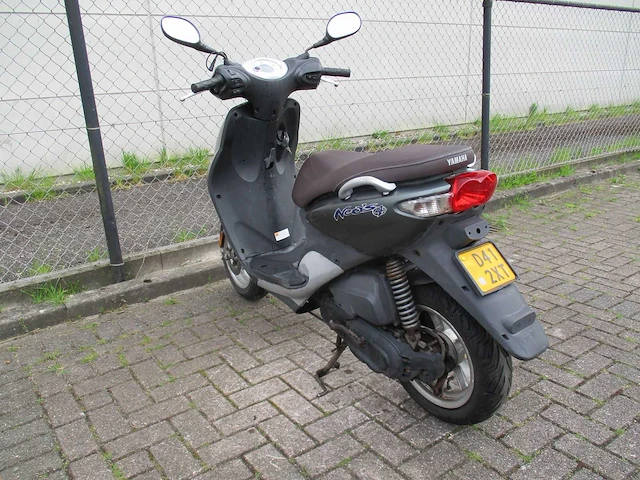 Yamaha - bromscooter - neo's 4 injectie - scooter - afbeelding 2 van  11