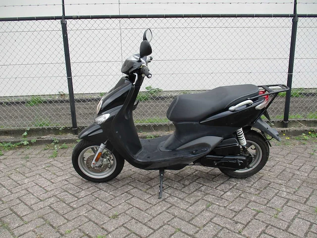 Yamaha - bromscooter - neo's 4 lc injectie - scooter - afbeelding 1 van  12