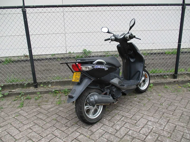 Yamaha - bromscooter - neo's 4 lc injectie - scooter - afbeelding 10 van  12