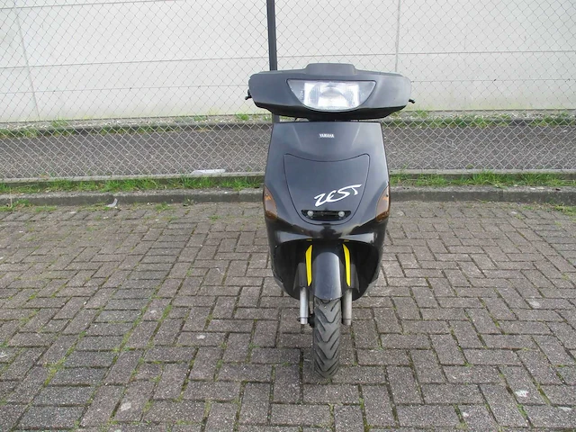 Yamaha - bromscooter - zest 2 tact - scooter - afbeelding 3 van  9