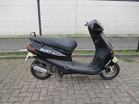 Yamaha - bromscooter - zest 2 tact - scooter - afbeelding 5 van  9