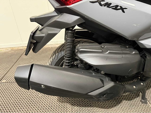 Yamaha - motor - motorscooter - 400 x-max - abs - 2016 - afbeelding 3 van  19