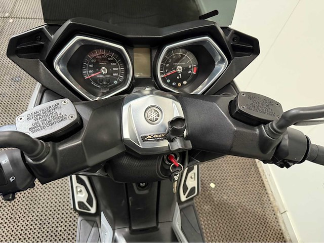 Yamaha - motor - motorscooter - 400 x-max - abs - 2016 - afbeelding 5 van  19