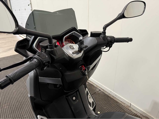 Yamaha - motor - motorscooter - 400 x-max - abs - 2016 - afbeelding 7 van  19
