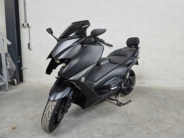 Yamaha - motorscooter - tmax 560 abs - scooter - afbeelding 3 van  8