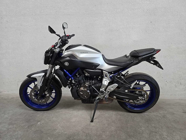 Yamaha - mt-07 - abs - motorfiets - afbeelding 4 van  7