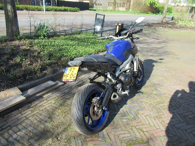 Yamaha - mt09 - motorcycle - afbeelding 3 van  6