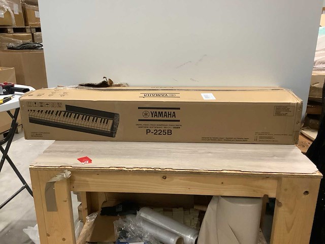 Yamaha - p-225b - piano - afbeelding 3 van  5