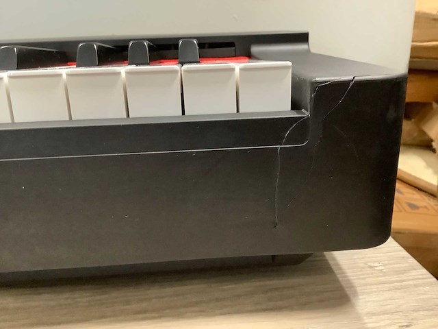 Yamaha - p-225b - piano - afbeelding 5 van  5